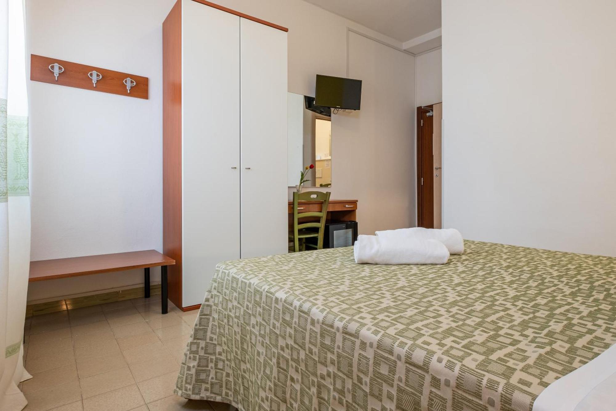 Hotel Il Gabbiano Альгеро Экстерьер фото