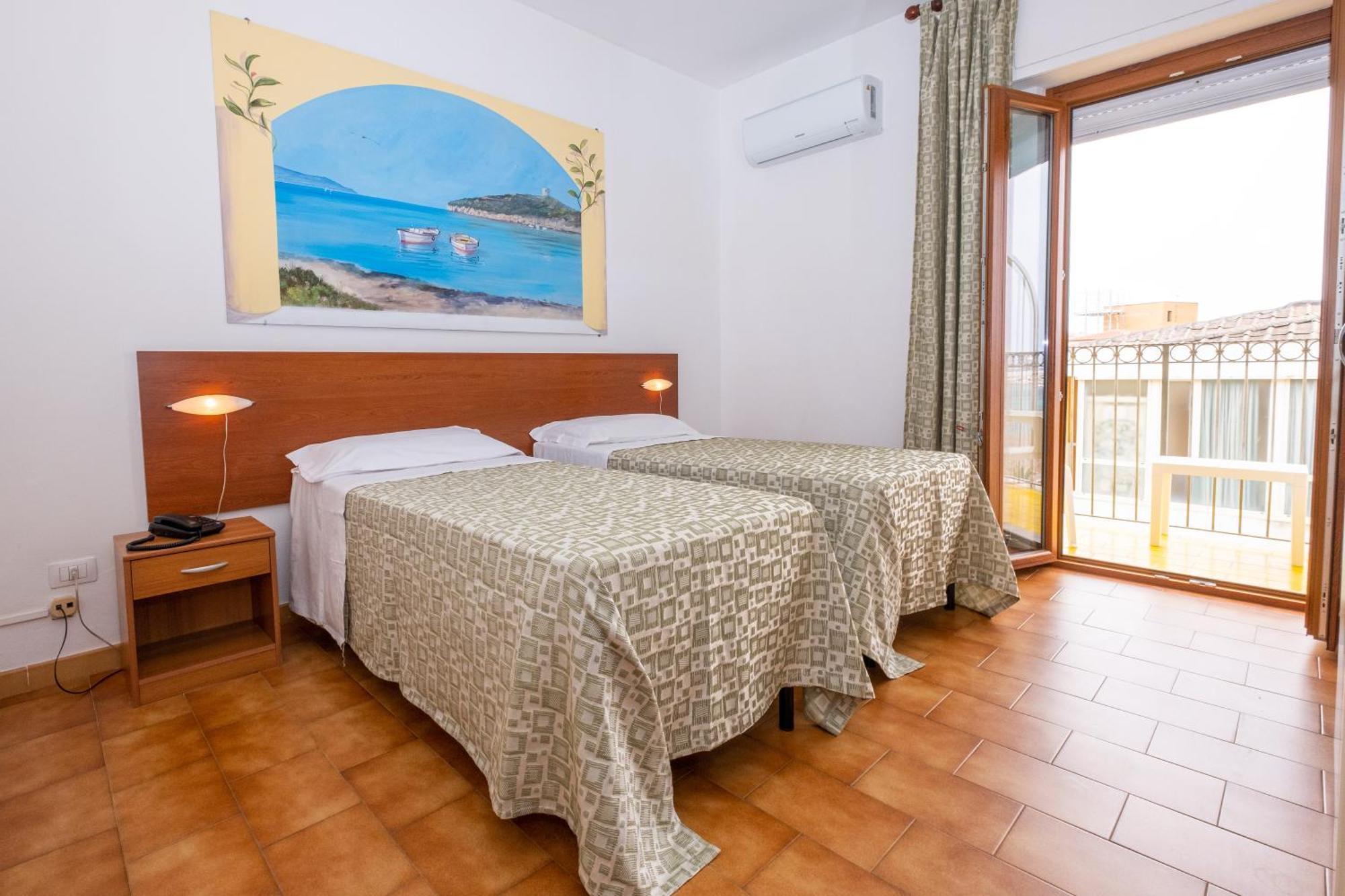 Hotel Il Gabbiano Альгеро Экстерьер фото